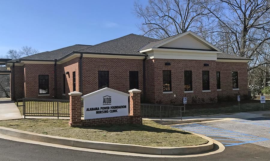 A view of the front of the Alabama Power Foundation Nursing Clinic 