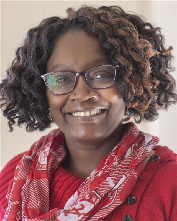 Photo of Tamera Hardaway, Case Manager for the Deaf, DeafBlind, and Hard of Hearing