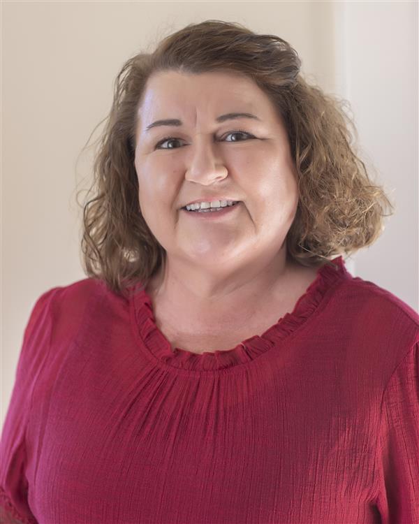 Photo of Kelly Shaw, Administrative Assistant